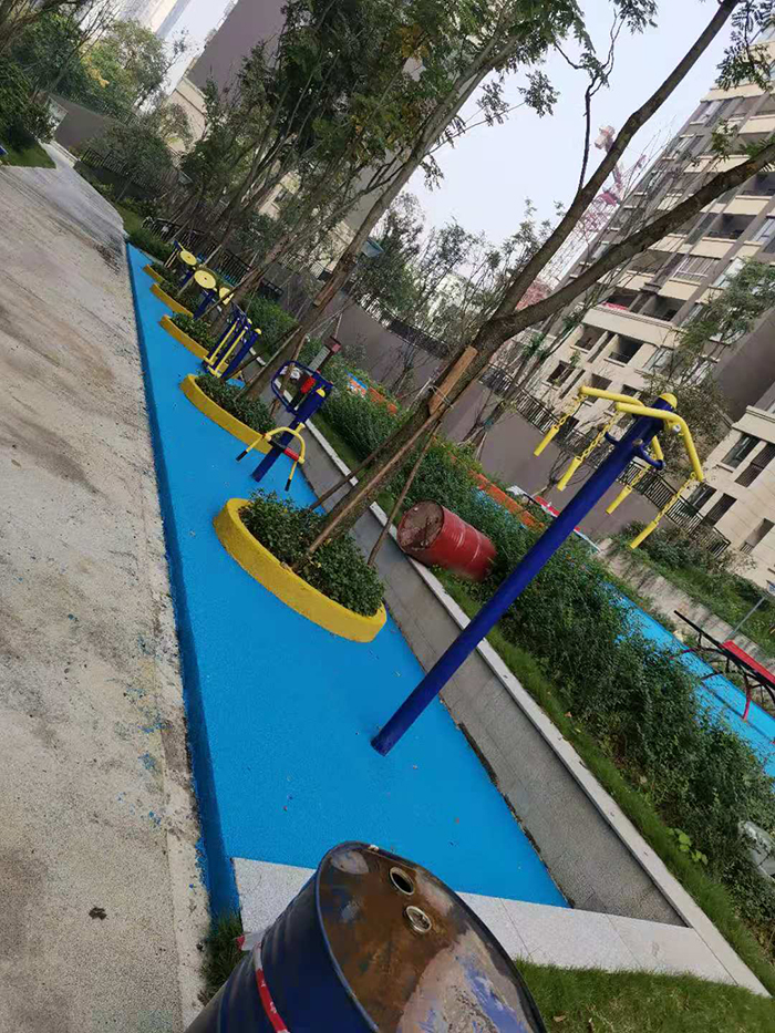 隆鑫.鸿府儿童活动区塑胶